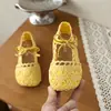 Sandálias Infantis Verão Novo Estilo Menina Sapatinhos Fechados Cor Sólida Sapatinhos de Princesa Meninas Tecidas Vazadas Sola Macia Antiderrapante Sapatinhos para Crianças Pequenas