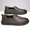 Zapatos Casuales de Piel para Hombre, Zapatos Casuales de Negocios de Piel Genuina, Suela Suave Versátil, Suela Suave Antideslizante, Modernos, Envío Directo de Una Pieza