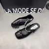 Mules de Punta Cerrada con Pedrería de Alta Gama 2026 Nuevo Estilo de Verano Zapatillas Mary Jane para Uso en Exteriores