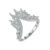 Anel Grande em V de Luxo com Micro-incrustações de Zircônia Olho de Cavalo Aberto Banhado a Platina Diamante Completo Olho de Cavalo Moda Deusa Anel de Diamante Completo