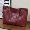 Bolsa Transfronteriza de Gran Capacidad para Mujer 2026 Nueva Moda Tejida Versátil de Hombro para Viajes Cotidianos Bolso Tote Casual Elegante