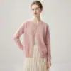 Cachemira rara y exquisita: un cárdigan de punto 100% cachemira pura, suave y cómodo para mujer, con un pequeño estampado de lunares y un diseño calado.