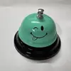 Cascabel de expresión colorida con la lengua afuera, campana de llamada para recepción, accesorio de respuesta para juegos de jardín de infantes, cascabel interactivo de entrenamiento para mascotas