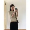 Camiseta básica de manga longa estilo coreano, cor sólida, com acabamento ondulado, corte justo, modeladora, de malha macia para mulheres 25545