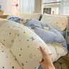 Juego de cuatro piezas de gasa de doble capa con sensación de nube de algodón puro de grado A para madre y bebé, sábana de cama con estampado floral de dibujos animados, faldón de cama, funda de edredón, juego de ropa de cama de tres piezas~