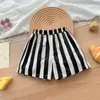 Conjunto Casual de Verão para Meninos com Camiseta de Manga Curta e Bermuda Listrada