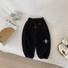 Fengzhigu 2023 primavera temprana nuevos pantalones para niños pantalones deportivos con cordón de estilo coreano para niños pantalones casuales con etiquetado guapo delgados