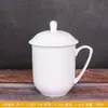 Taza con tapa de porcelana de hueso al por mayor de fábrica, taza blanca creativa con tapa, taza de agua de cerámica, taza de regalo, taza de publicidad para conferencias de negocios