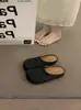 Nuevos Zapatos de Medio Uso Baotou Estilo 2025 para Mujer, Calzado de Exterior de Verano, Sandalias Retro Francesas, Zapatos Suaves para el Hogar con Suela de Goma, Zapatos de Playa
