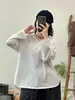 Camiseta Branca com Capuz, Renda Bordada, Patchwork, Manga Longa, Estilo Francês, Nova Coleção Primavera/Outono 2026 para Mulheres