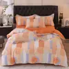 Conjunto de cama de quatro peças, 100% algodão, qualidade A, espessado e escovado para maior conforto, adequado para outono e inverno, atacado e dropshipping disponíveis do fabricante para vendas transfronteiriças