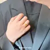 Anillo Nuevo Modelo 2026 con Forma de Pluma, Fluido, Incrustado de Diamantes, Anillo de Banda Ancha con Forma de Diamante Retorcido, Anillo para Dedo Índice