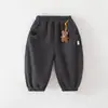 Pantalones de exterior de nuevo estilo para bebés y niños pequeños, pantalones deportivos de otoño A para bebé, pantalones deportivos casuales para niños, pantalones joggers, pantalones largos