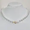 Collar de Cristal de Copo de Nieve Rosa y Morado Perla Blanca Australiana del Mar del Sur Dorado Redondo Luz Fuerte Collar con Hebilla Magnética Simple y Conveniente Cadena Madre Venta al por Mayor