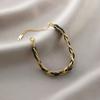 Pulsera Yunyao Inoxidable de Acero de Titanio Más Vendida Transfronteriza para Mujer con Trébol de Cuatro Hojas e Incrustaciones de Diamante, Personalidad Estilo Ins, Galvanoplastia al Vacío de 18K