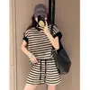 Traje Casual de Estilo Coreano para Mujer de Comercio Exterior Transfronterizo, Sudadera Rayada de Manga Corta, Adelgazante y Rejuvenecedora, Conjunto Deportivo y de Moda de Dos Piezas