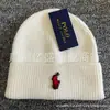 Marca da moda, bordado de cavalo pequeno, gorro de tricô, gorro com punho de alta qualidade para outono/inverno, unissex, versátil, quente e estiloso
