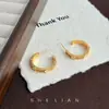 Brincos de Trevo de Quatro Folhas de Luxo Leve de Alta Qualidade em Formato C com Design Único, Brincos de Moda Exquisitos e Versáteis para Mulheres