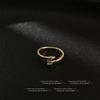 Anillo de circonita de lujo ligero de alta calidad, diseño de nicho femenino, anillo de dedo índice de moda que combina con todo, anillo abierto de oro real galvanizado