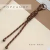 Colgante Llavero Bolso Tejido a Mano DIY Accesorio de Paracord Colgante Personalizado Retro Colorido Encanto para Bolso