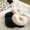 Zapatillas nuevas de estilo 2026 con forro polar y punta cerrada para mujer, cálidas y resistentes al frío, adecuadas para usar al aire libre en otoño e invierno, zapatos de chef, venta al por mayor transfronteriza, artículo más vendido