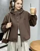 Chaqueta corta con capucha para mujer, estilo coreano otoño 2026, corte holgado para figuras petite, cortavientos, con cordón, bordada, casual, con cremallera, ropa de mujer