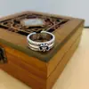Anillo de Cruz de Plata de Ley s925 Lujo Ligero para Hombre Tendencia ins para Mujer Hip Hop Nicho Retro Anillo Personalizado Anillo de Cola Pareja
