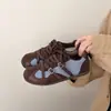 Zapatillas de entrenamiento alemanas de suela plana en bloques de color retro para mujer, nuevas zapatillas deportivas casual versátiles de otoño 2026, zapatillas Forrest Gump