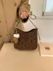 Nova Bolsa de Ombro Feminina com Estampa Floral e Bolinhas Outono/Inverno 2025, Moderna e Versátil, Casual, de Alta Qualidade, Bolsa de Luxo Leve para o Dia a Dia
