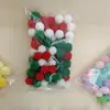 Pompones de poliéster de colores mixtos, pompones para manualidades, pequeños pompones de color macarrón navideño para bolsos pequeños