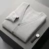 Cárdigan de lana pura 2026 otoño e invierno para hombre, cuello en V, camiseta base de capa de aire, chaqueta cálida casual de negocios para mediana edad