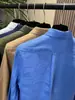 Camisa Casual Confortável de Linho com Manga Longa, Cor Sólida, Lapela Jomi/New Style, com Bordado de Cavalo Pequeno no Peito, para Mulheres