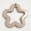 Accesorios de pegamento crema DIY al por mayor flor de ciruelo hueca estrella de cinco puntas orificio para colgar Cuentas colgante aretes con cuentas accesorios de joyería