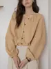 Camisa de Manga Lanterna 2025 Primavera e Verão Nova Jacquard Solta Abertura Frontal Gola Redonda Peça Externa Camisa Top com Toque de Luxo