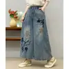 Jeans Feminino Estilo Étnico Vintage 2026 com Bordados Pesados, Cor Desgastada, Cintura Elástica, Calças Lanterna, Casual