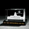 Populares de Alta Venta Modelos de Animales 3D de Cristal Grabado en el Interior, Modelos de Autos, Modelos de Edificios, Aviones, Tanques y Ornamentos Famosos de Arquitectura Grabados en Cristal en el Interior