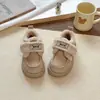 Zapatos de Algodón para Niños 2026 Invierno Nuevo Estilo Mocasines de Princesa Forrados de Felpa para Niñas Zapatos de Cuero Cálidos Antideslizantes para Niños Mayores