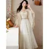 Ropa de viaje y vacaciones para Yunnan, Xinjiang, Xinjiang del Norte para tomar fotos en la playa, impresionantes vestidos de mujer, atuendos de verano