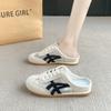 Meias Pantufa Baotou para Mulheres 2025 Novo Outono Roupa Externa Estilo Quente Super Popular Preguiçoso de Uma Perna Sapatos de Treinamento Moral de Alta Qualidade