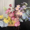 Flores de orquídea morada artificiales de tallo largo, perfectas para decoraciones de bodas, centros de mesa y decoración del hogar/sala de estar