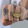 Anillo de Caballero Cabalgando Retro Nuevo Personalizado Europeo y Americano, Joyería de Mano de Acero de Titanio para Hombre con Nudo de Moda, Venta Directa de Fábrica