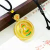 Loja de Ouro Mesmo Estilo Banhado a Ouro Esmalte Incrustado Diamante Acabamento Escovado Cabacinha Bússola Pingente Versátil Deslumbrante Colorido Cabacinha Bússola Pingente