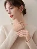 Nueva Colección Otoño/Invierno 2026: Suéter de Cachemira de Punto para Mujer, Sencillo y Versátil, con Cuello Redondo, Perfecto como Capa Base de Lana
