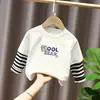 Camiseta de manga larga con estampado de dibujos animados, elegante y linda, estilo coreano, para bebés niños, ropa de otoño, algodón puro, retazos, imitación de dos piezas