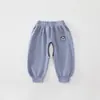 260806 Pantalones de chándal de terciopelo suave 280g con bordado de panda (Entrepierna Abierta)