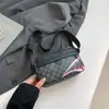 Nova Bolsa de Ombro Feminina Primavera 2025 Moda Casual Personalizada Bolsa para Celular Bolsa Transversal Casual Fashion Pequena Quadrada