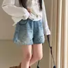Calças finas de verão para meninas 2026 nova moda de verão shorts jeans de comprimento médio para crianças shorts para crianças maiores
