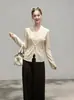 Nuevo Conjunto de Otoño Estilo Francés Elegante Chaleco con Adorno de Encaje Cuello Halter + Cárdigan de Punto con Cuello para Mujer