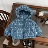 Abrigo de algodón de invierno estilo coreano para bebés, estampado de dibujos animados de moda, engrosado para abrigar, adecuado para niños, prenda exterior versátil para bebés