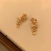 Aretes de Flores Frescas de Primavera y Verano Aretes de Perlas de Lujo Ligero de Alta Gama Aguja de Plata 925 Super Hada Combinan con Todo Aretes Elegantes